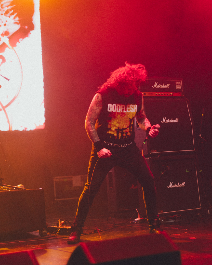 Criminal - 30 años de "Victimized"